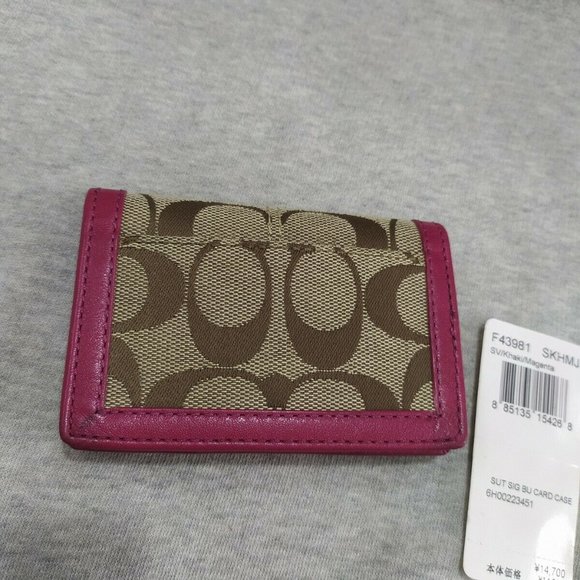 Coach Signature Card Case - Picture 9 of 12